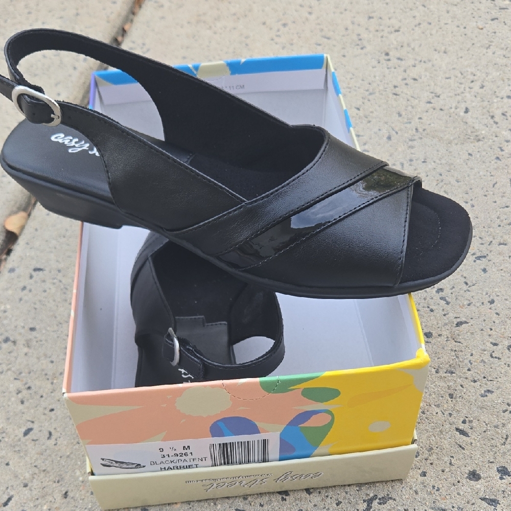 Easy Street Black Women's Sandals